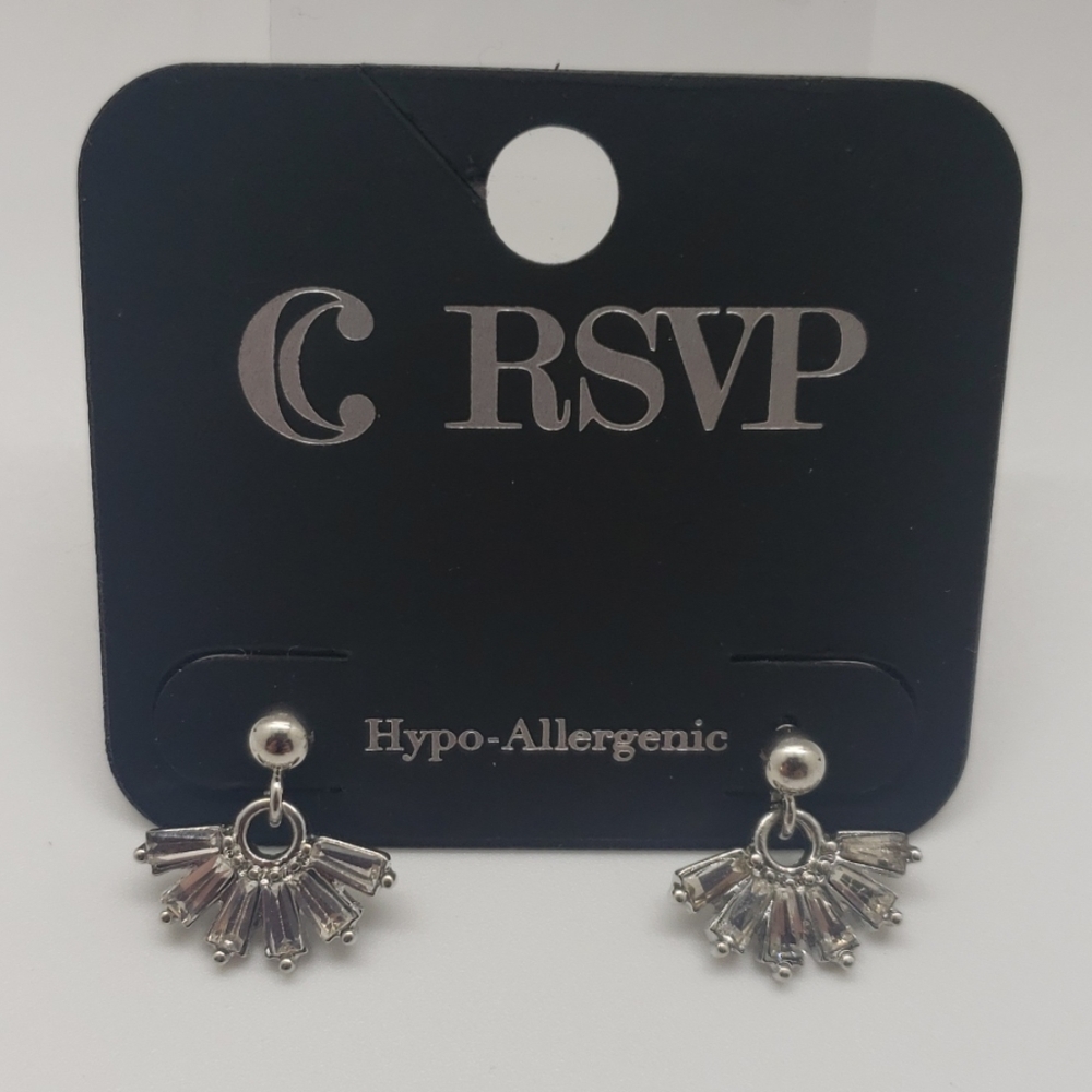 Charming Charlie RSVP Earrings. NWT